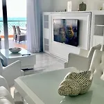 Mi Capricho A16 Beachfront Apartment