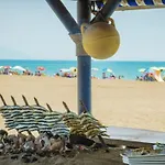 Mi Capricho A16 Beachfront Apartment Sitio de Calahonda